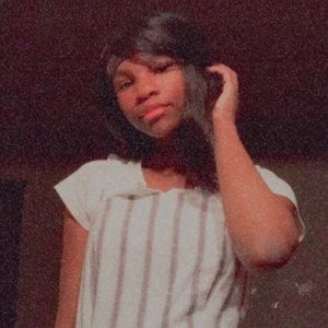 Meet your Posher, Roniya